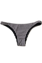 Load image into Gallery viewer, Raya Lucy Bottom