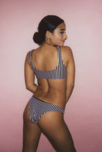 Load image into Gallery viewer, Raya Lucy Bottom