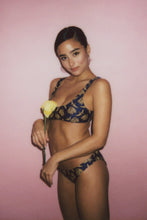 Load image into Gallery viewer, Beau Nana Lucy Bottom