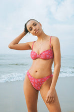 Load image into Gallery viewer, Paradise City Rockaway Bottom