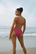 Load image into Gallery viewer, Paradise City Rockaway Bottom