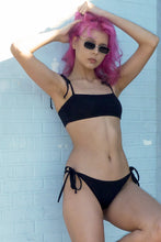Load image into Gallery viewer, Raven String Bottom